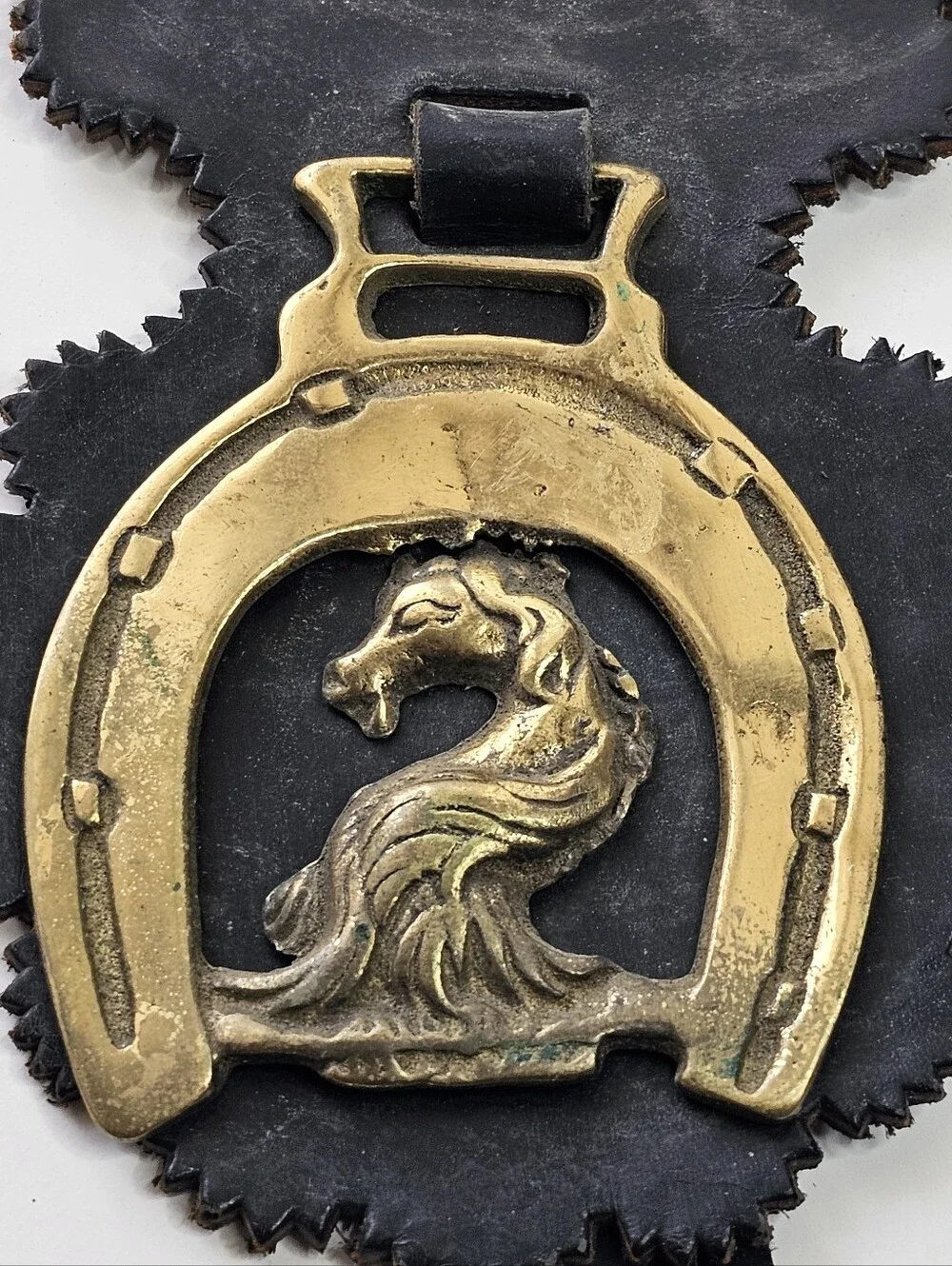 Vtg Leather Horse Brass Martingale Strap 3 Medallions Horseshoe Wheat Rampant